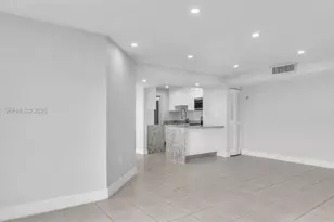 10755 SW 108th Ave, Miami, FL 33176 - Photo 21