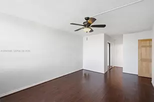 11930 N Bayshore Dr, North Miami, FL 33181 - Photo 33
