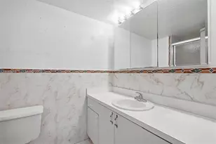 11930 N Bayshore Dr, North Miami, FL 33181 - Photo 41