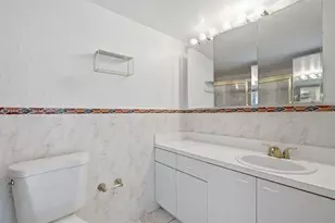 11930 N Bayshore Dr, North Miami, FL 33181 - Photo 55
