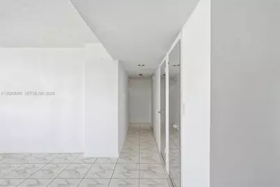 11930 N Bayshore Dr #609, North Miami, FL 33181 - Photo 31
