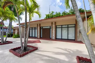 10501 SW 108th Ave, Miami, FL 33176 - Photo 15