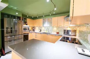 1623 Collins Ave, Miami Beach, FL 33139 - Photo 9