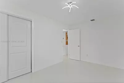 1524 SW 32 Ct, Fort Lauderdale, FL 33315 - Photo 19