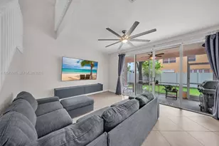 4907 SW 166th Ave, Miramar, FL 33027 - Photo 11