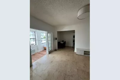 934 Michigan Ave #308, Miami Beach, FL 33139 - Photo 9