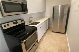 934 Michigan Ave, Miami Beach, FL 33139 - Photo 5