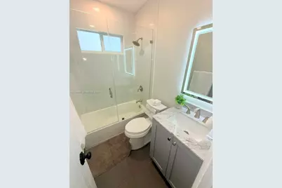201 Flagler Dr #201, Miami Springs, FL 33166 - Photo 7