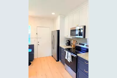 201 Flagler Dr #201, Miami Springs, FL 33166 - Photo 3