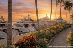 [Address not provided], North Miami, FL 33161 - Photo 17