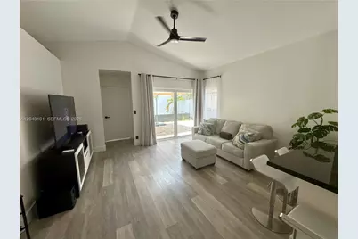 17905 SW 10th Ct #1, Pembroke Pines, FL 33029 - Photo 5