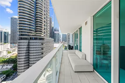 1080 Brickell Ave #1509, Miami, FL 33131 - Photo 3