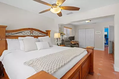 8341 SW 14th St, Miami, FL 33144 - Photo 15