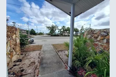 257 Cape Coral Pky E #B, Cape Coral, FL 33904 - Photo 3
