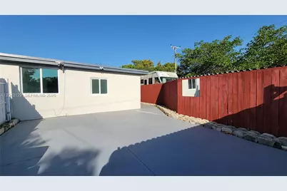 14200 NE 15th Ave #B, North Miami, FL 33161 - Photo 13