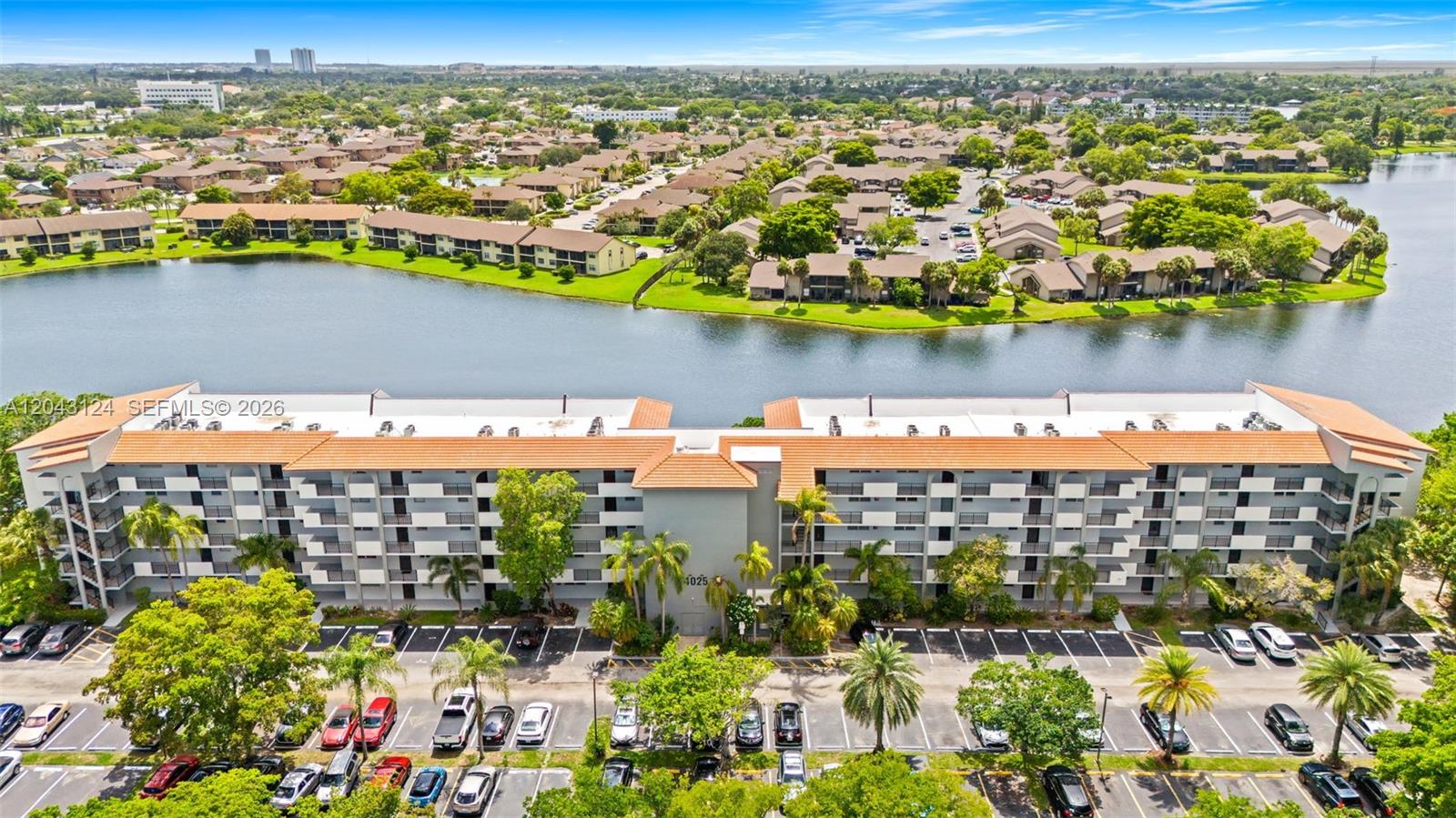 4025 N Nob Hill Rd #301 main architectural view