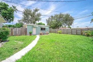 261 SW 15th St, Dania Beach, FL 33004 - Photo 3