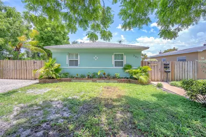 261 SW 15th St #1, Dania Beach, FL 33004 - Photo 1
