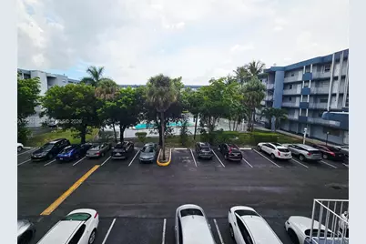 1655 W 44 Pl #315, Hialeah, FL 33012 - Photo 3