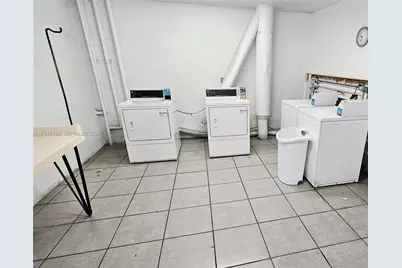1655 W 44 Pl #315, Hialeah, FL 33012 - Photo 9