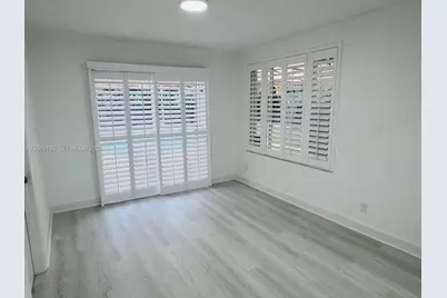 2271 SW 30th Ter, Fort Lauderdale, FL 33312 - Photo 7