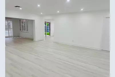 2271 SW 30th Ter, Fort Lauderdale, FL 33312 - Photo 5