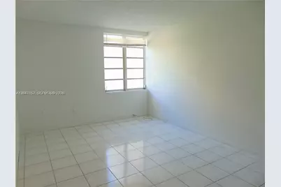 [Address not provided], Sunny Isles Beach, FL 33160 - Photo 5