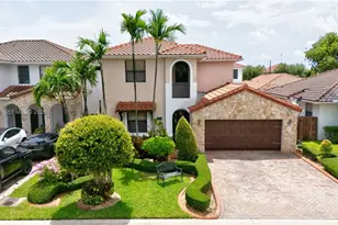 1016 NW 99th Passage, Miami, FL 33172 - Photo 5