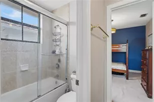 1016 NW 99th Passage, Miami, FL 33172 - Photo 55