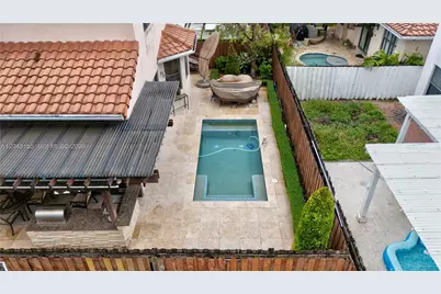1016 NW 99th Psge #1016, Miami, FL 33172 - Photo 35