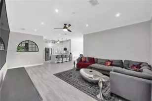 720 S Old Nob Hill Rd, Plantation, FL 33324 - Photo 7