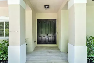 720 S Old Nob Hill Rd, Plantation, FL 33324 - Photo 1