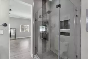 720 S Old Nob Hill Rd, Plantation, FL 33324 - Photo 13