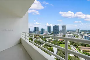 555 NE 34th St, Miami, FL 33137 - Photo 15