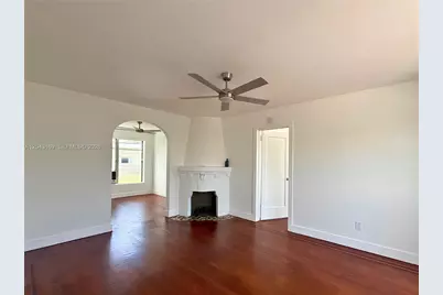 641 10th St #7, Miami Beach, FL 33139 - Photo 3