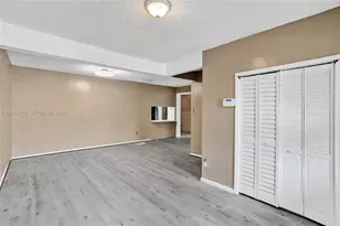 1400 NE 148th St, Miami, FL 33161 - Photo 13