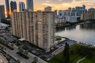 250 174th St, Sunny Isles Beach, FL 33160 - Photo 15