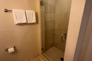 18001 Collins Ave, Sunny Isles Beach, FL 33160 - Photo 7