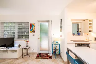 1127 S Meridian Ave, Miami Beach, FL 33139 - Photo 7