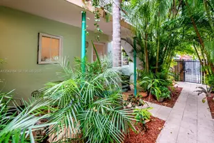 1127 S Meridian Ave, Miami Beach, FL 33139 - Photo 3