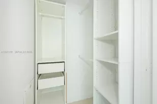60 SW 13th St, Miami, FL 33130 - Photo 5