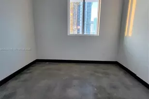 700 NE 25th St, Miami, FL 33137 - Photo 15