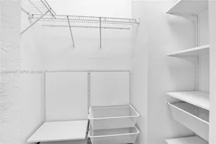 20610 NE 5th Pl, Miami, FL 33179 - Photo 15