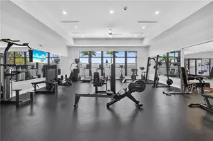 20610 NE 5th Pl, Miami, FL 33179 - Photo 29