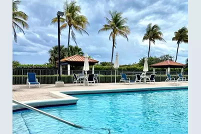 2625 Collins Ave #215, Miami Beach, FL 33140 - Photo 7