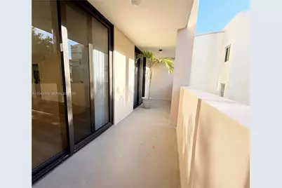 2625 Collins Ave #215, Miami Beach, FL 33140 - Photo 23