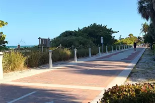 2625 Collins Ave, Miami Beach, FL 33140 - Photo 3