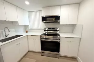 2625 Collins Ave, Miami Beach, FL 33140 - Photo 13
