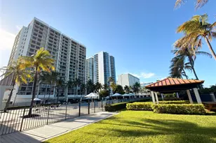 2625 Collins Ave, Miami Beach, FL 33140 - Photo 33