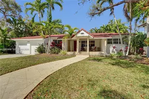 1247 NE 101st St, Miami Shores, FL 33138 - Photo 7